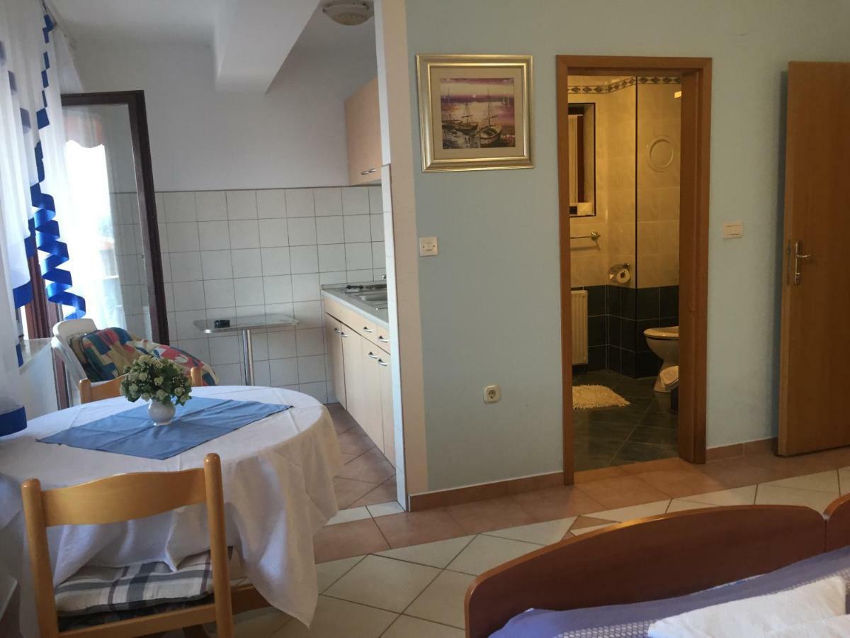 Apartment Villa Ana أوباتيا المظهر الخارجي الصورة