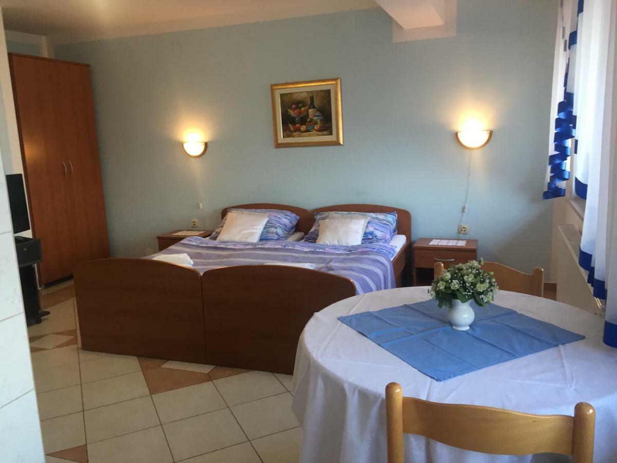 Apartment Villa Ana أوباتيا المظهر الخارجي الصورة