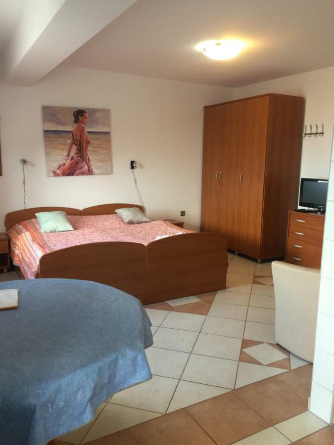 Apartment Villa Ana أوباتيا المظهر الخارجي الصورة