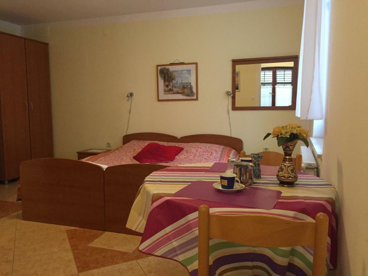 Apartment Villa Ana أوباتيا المظهر الخارجي الصورة